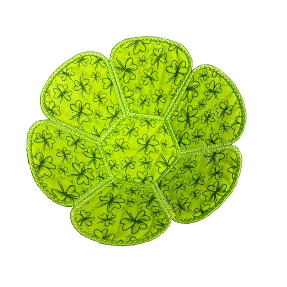 Hand Crafted Basket Center Piece Bowl Quilted 8 round x 3 in tall Shamrock - Picture 11 of 15